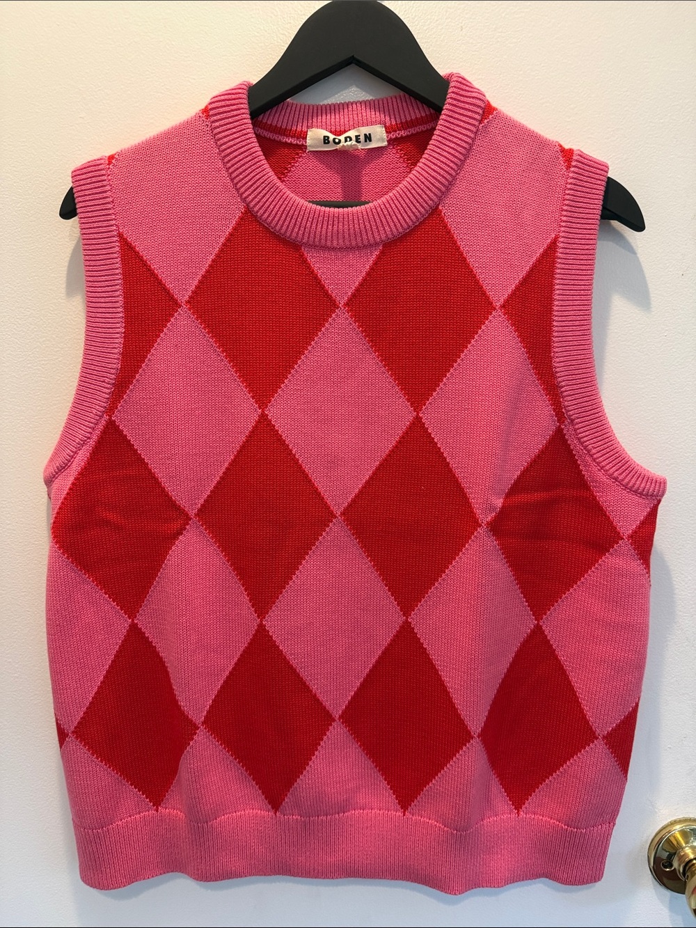 Boden Pink and Red Argyle Sleeveless Crewneck Sweater Vest